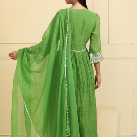 Green Women's Kurta Set Neha Khullar - Picture 4 of 8